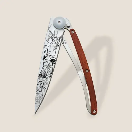 Джобен нож Deejo 37g, Coral wood / Hunting Scene