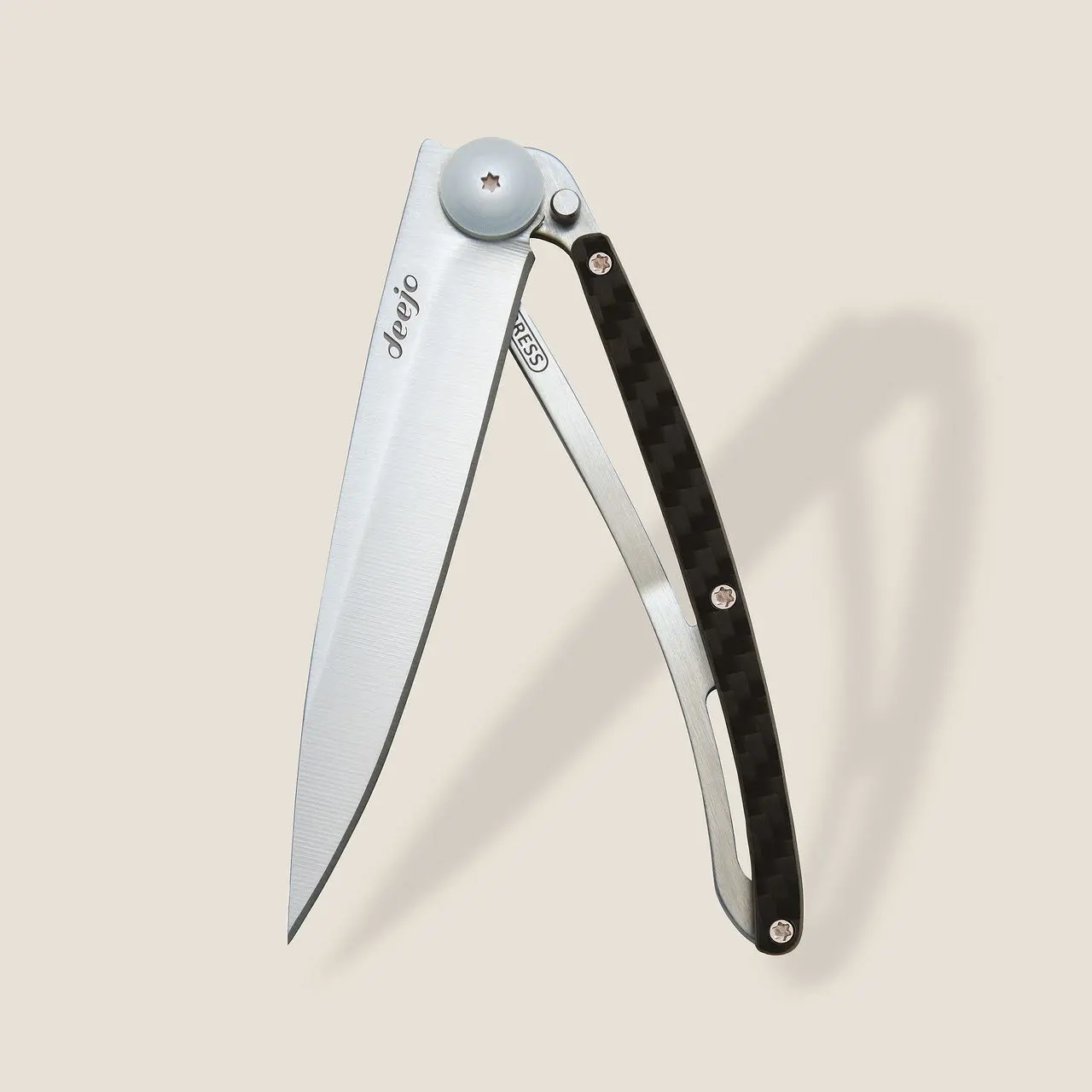 Джобен нож Deejo 37g, Carbon fiber