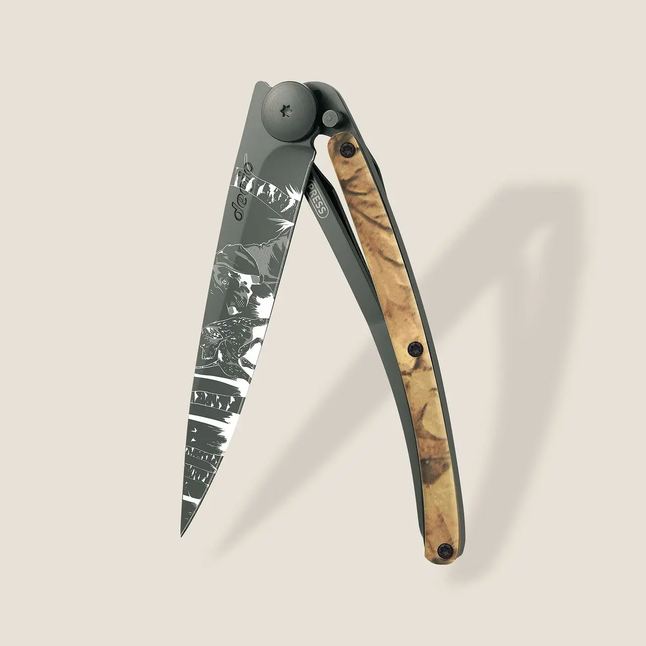 Джобен нож Deejo 37g, Brown Camo / Hunting Day