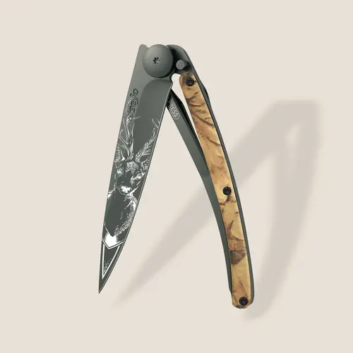 Джобен нож Deejo 37g, Brown Camo / Deer
