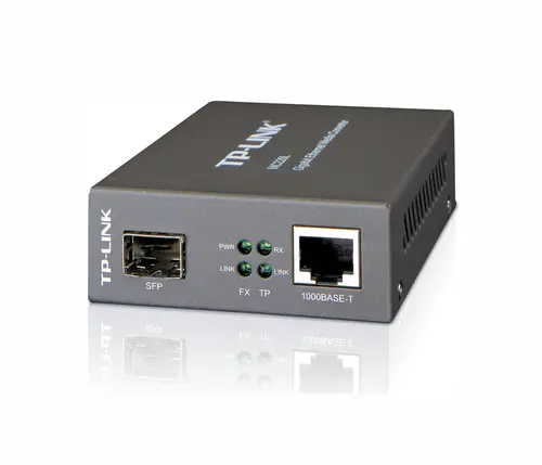 Convertor TP-LINK MC220L, 10/100/1000Mbps RJ45 la slot SFP 1000Mbps - 1