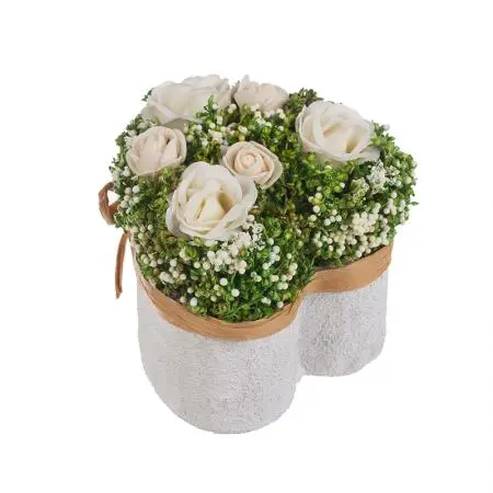 Аранжировка микс рози - крeмаво бяло - image 1