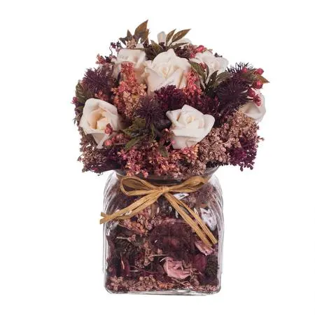 Рози микс в стъклена ваза - бургунди
