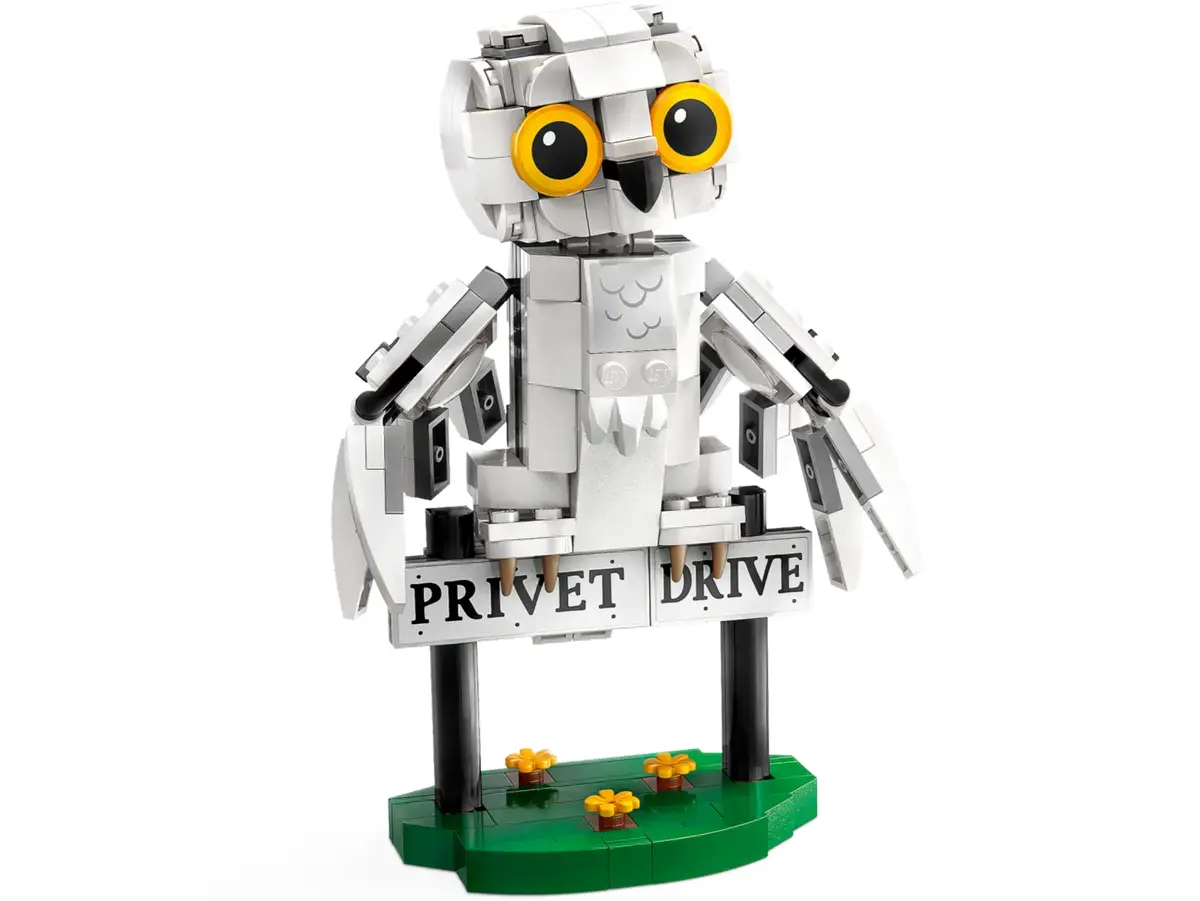 LEGO Harry Potter - Hedwig at 4 Privet Drive - 76425 - image 1