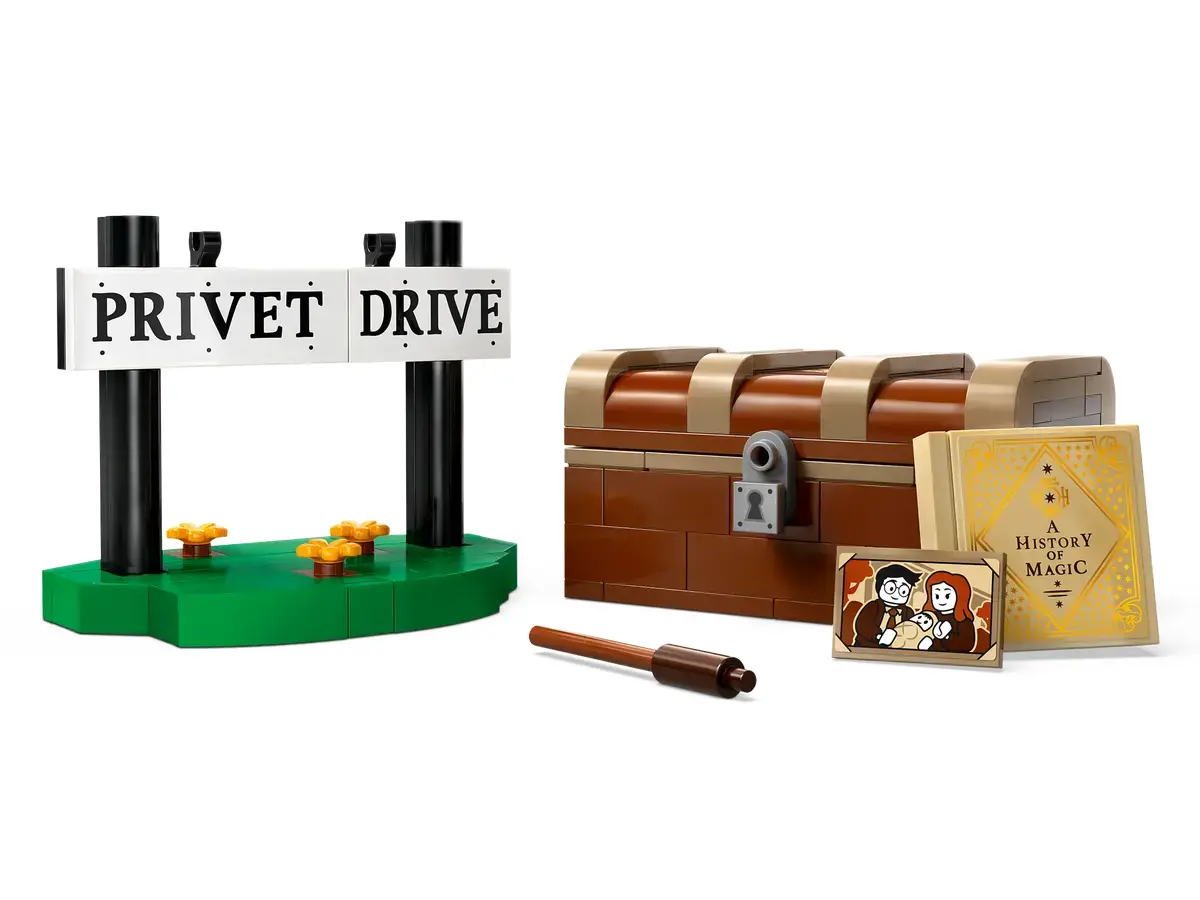 LEGO Harry Potter - Hedwig at 4 Privet Drive - 76425 - image 2