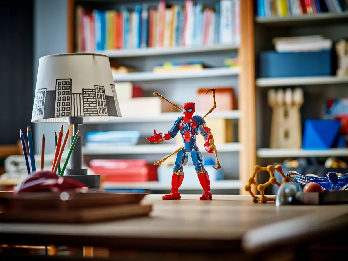 LEGO Marvel - Iron Spider-Man Construction Figure - 76298 - image 2