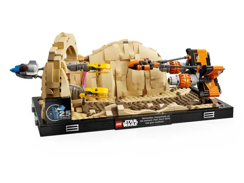 LEGO STAR WARS - Mos Espa Podrace - Diorama, 75380 - image 1