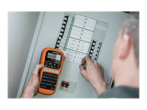 IMPRIMANTĂ DE ETICHETE BROTHER P-Touch PTE110VP (PT-E110VP) - PN PTE110VPYJ1 (PT-E110VPYJ1) - 7