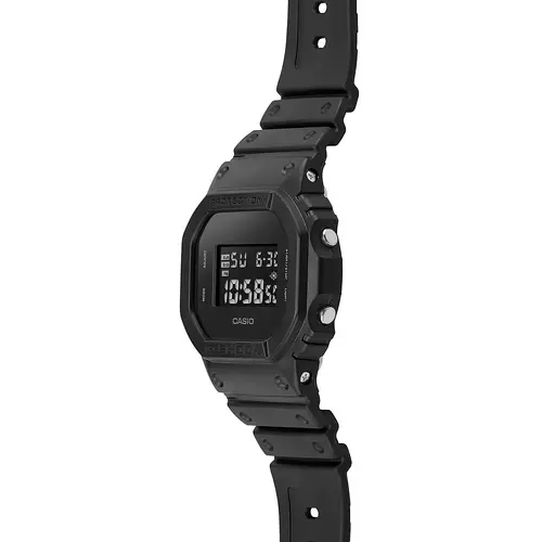 Мъжки часовник Casio G-Shock - DW-5600UBB-1ER - image 1