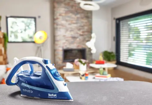 Ютия, Tefal FV5735E0, Easygliss Plus, dark blue, 2500W - 45g/min - shot 220g/min - Antidrip smart technology - Auto-off - water tank 270 ml - Durilium AirGlide - image 4