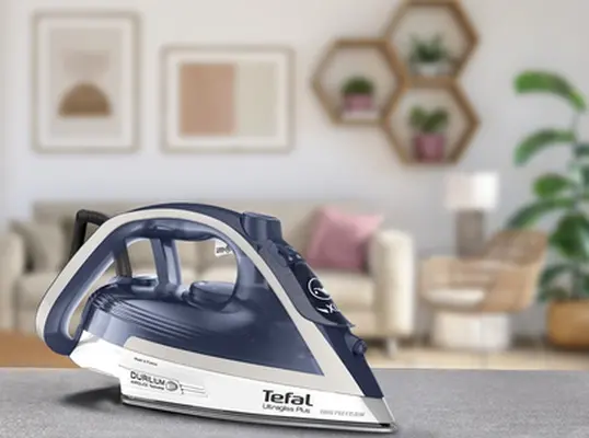Fier de călcat, Tefal FV6812E0, Ultragliss Plus, 2800W, alb&albastru roșu, 0-50g/min, jet de abur 260g/min, talpă Durilium AirGlide Plus, abur - image 4