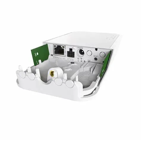 Точка за достъп MikroTik RBwAPR-2nD, wAP 2.4GHz, 1x FE порт, без LTE модем - image 1