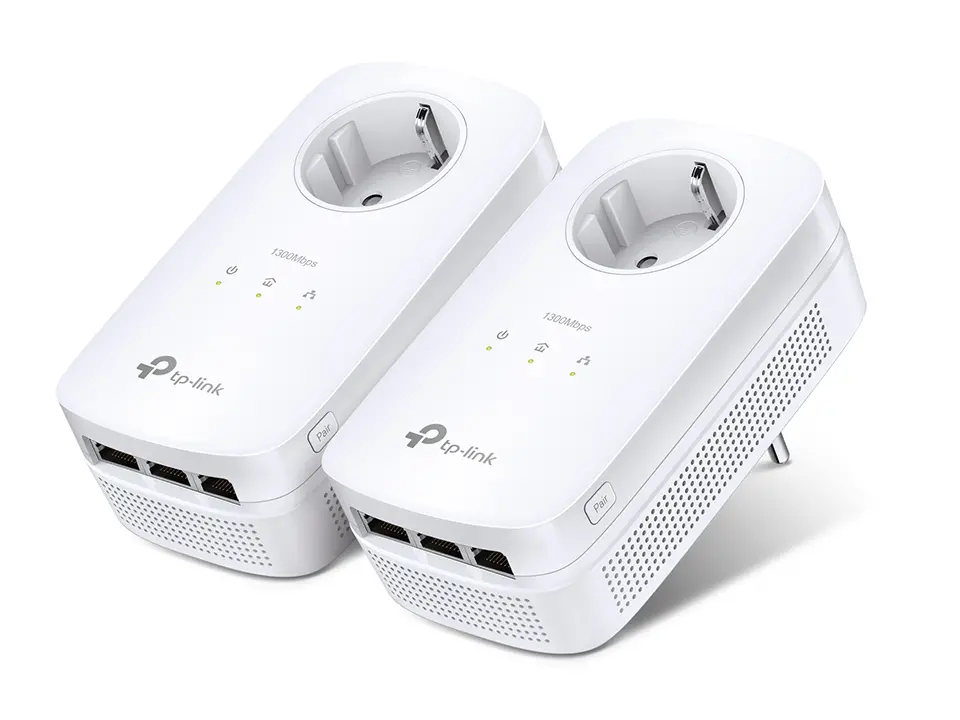 Adaptor de rețea TP-LINK TL-PA8030P KIT, AV1300, 3x porturi GbE, priză AC, kit