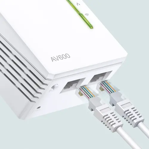 Адаптер за мрежа TP-LINK TL-WPA4220, AV600, 2x10/100Mbit портове - image 4