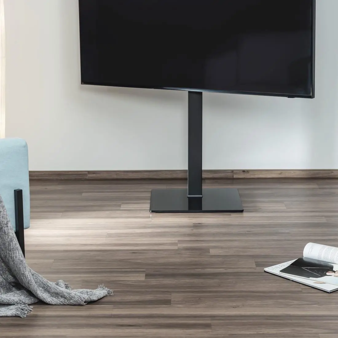 HAMA Стойка за TV, регулируема, 165 cm (65"), до 35 кг, 220868 - image 1