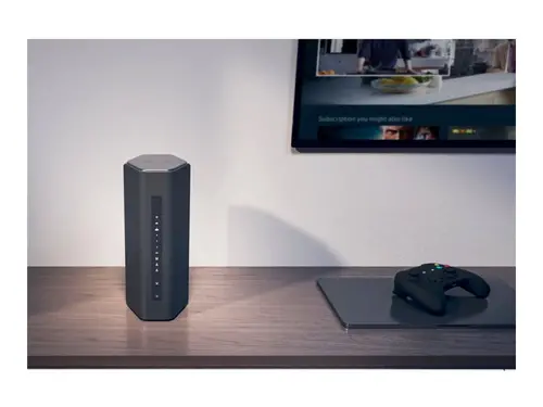 NETGEAR 3PT Nighthawk Wi-Fi 7 BE18000 Router RS600 - image 4