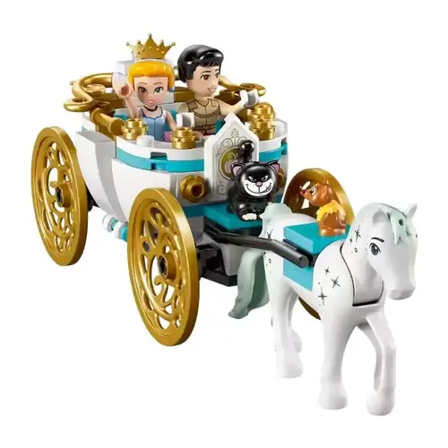 LEGO Princess Cinderella's castle and horse-drawn carriage- 43275 - image 2