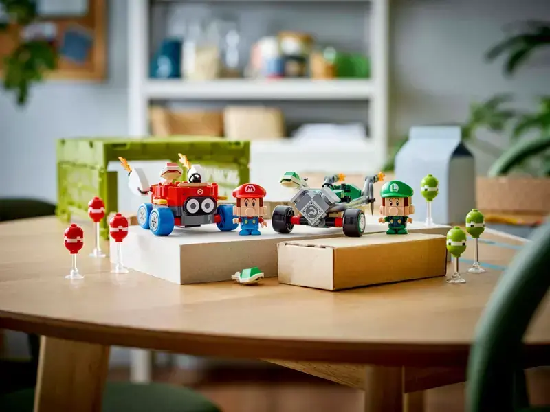 LEGO Super Mario Mario car - Baby Mario vs Baby Luigi, 72034 - image 2