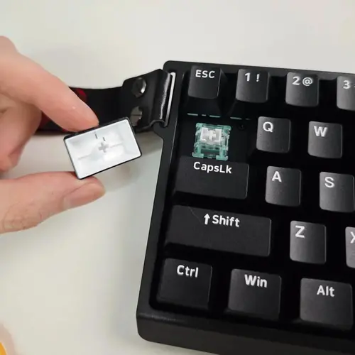 Madlions професионална геймърска механична клавиатура Professional Gaming Mechanical Keyboard MAD 60 HE RGB - 1K, Magnetic Amber Pro Switches - Black - image 3