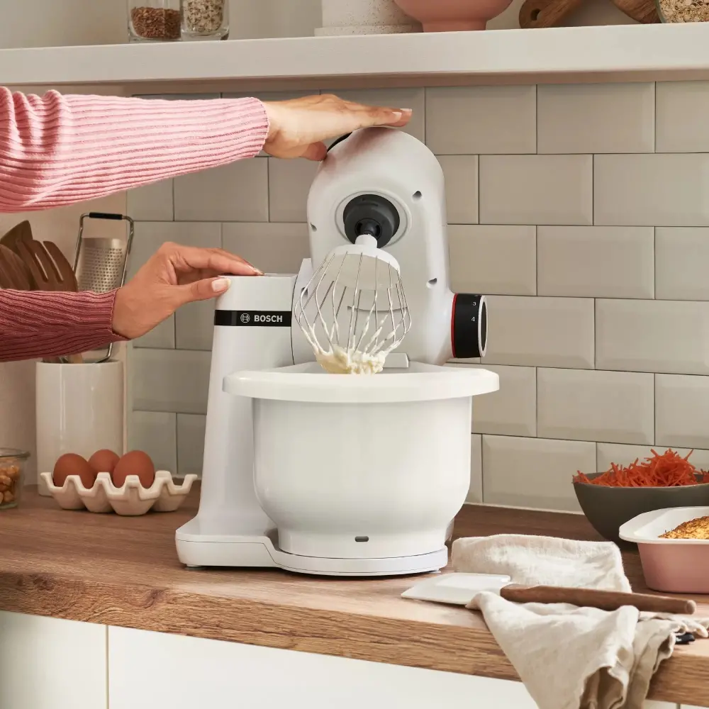 Кухненски робот, Bosch MUMS2AW00 Kitchen machine, MUM Serie 2, 700 W, 4 speeds, 3.8l plastic mixing bowl, White - image 4