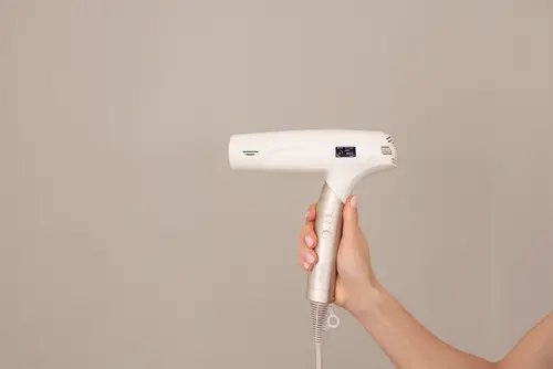 Сешоар, Beurer HC 150 FusionDry Pro Hair dryer - Powerful, brushless motor, Ergonomic folding handle, Ion function, 3 heat & blower settings, cold air, Extra quiet, EasyClick - Magnetic attachments, LCD display, Bag - image 7