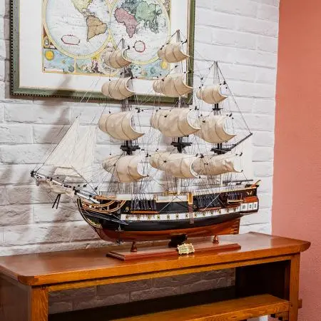 Модел на кораб USS. CONSTITUTION - image 1