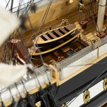 Model de navă USS. CONSTITUTION - image 16