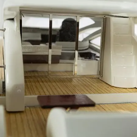 Модел на моторна яхта SUNSEEKER - image 11