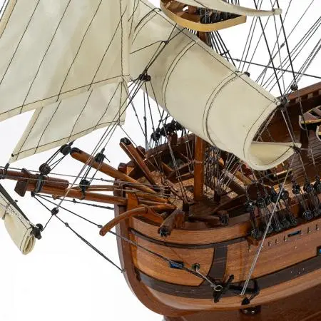 Модел на кораб HMS ENDEAVOUR - image 10