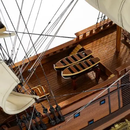 Модел на кораб HMS ENDEAVOUR - image 11