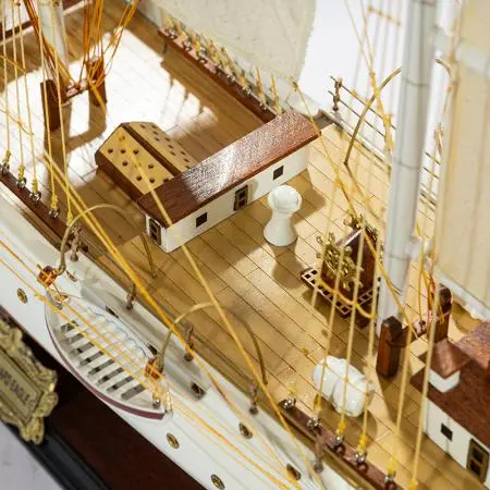 Модел на кораб US. COAST GUARD EAGLE - image 12