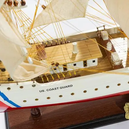 Модел на кораб US. COAST GUARD EAGLE - image 13