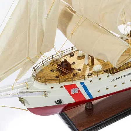 Μοντέλο πλοίου US. COAST GUARD EAGLE - 15