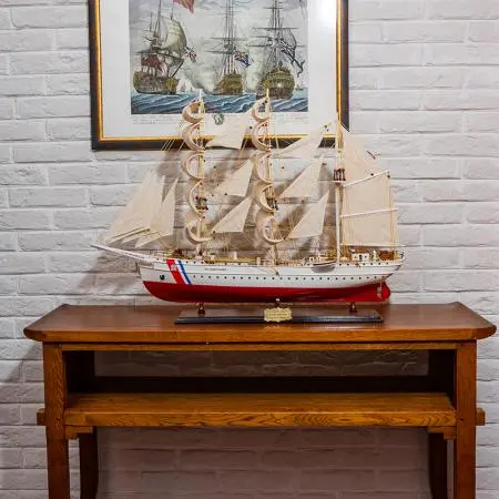 Модел на кораб US. COAST GUARD EAGLE - image 2