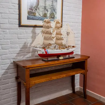 Модел на кораб US. COAST GUARD EAGLE - image 3