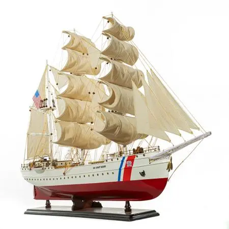 Model de navă US. COAST GUARD EAGLE - 1