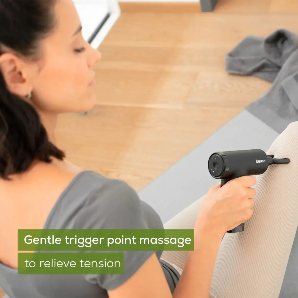 Масажор, Beurer MG 89 MASSAGE GUN CompactPower, Quiet, lightweight & handy deep tissue massager, 5 intensity levels, 3 massage attachments, Up to 4h battery life with LED display - image 3