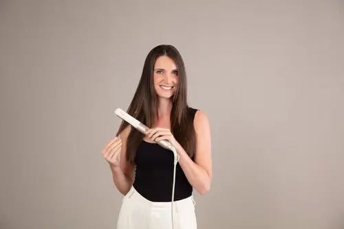 Преса, Beurer HS 70 Hair straightener, Ceramic-coated heating plates, Rounded housing, Ion function, Multi-stage temperature setting from 100°C - 220 °C, Automatic switch-off after 30 minutes, Button lock, heat-resistant storage bag - image 8