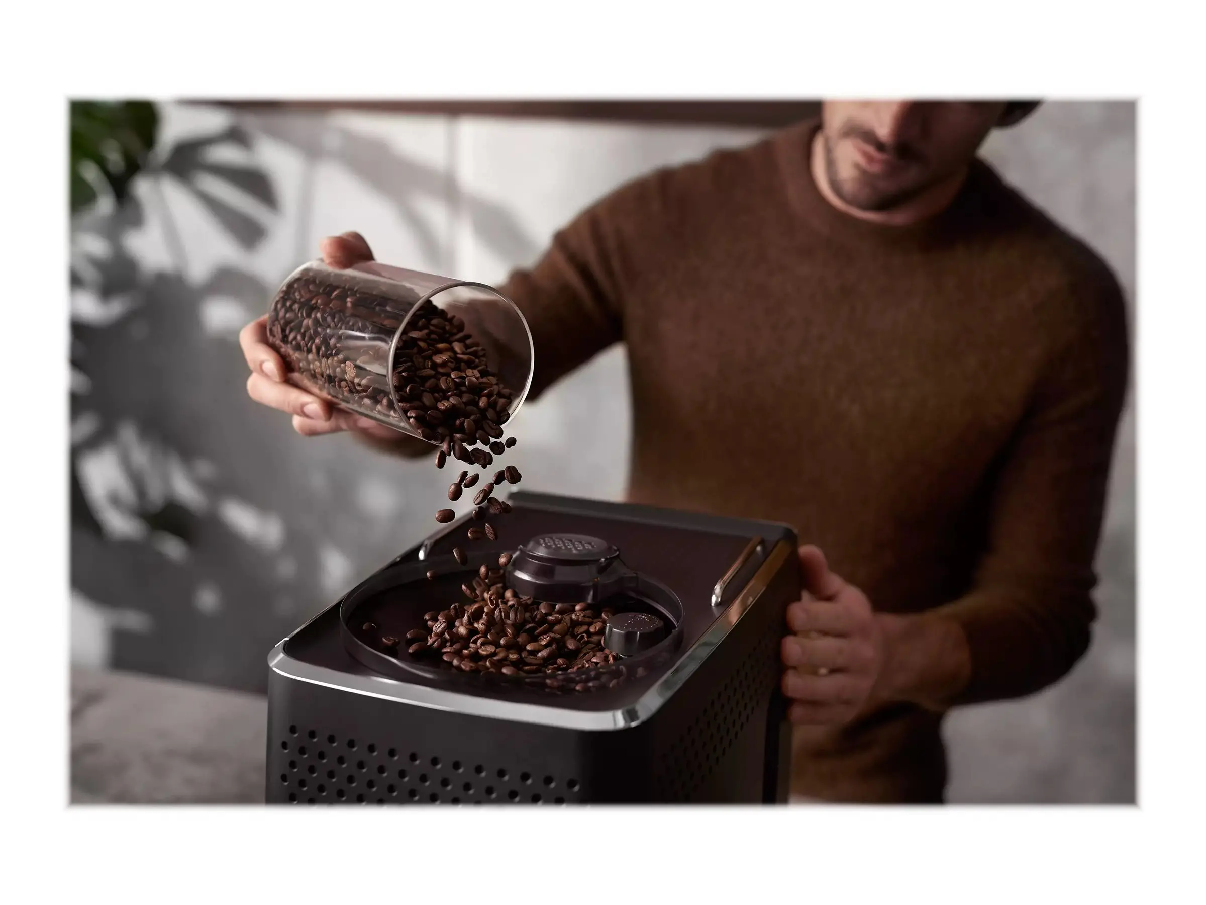 PHILIPS Saeco GranAroma Deluxe Автоматична еспресо машина 5 инчов цветен сензорен TFT дисплей 6 потребителски профила - image 12