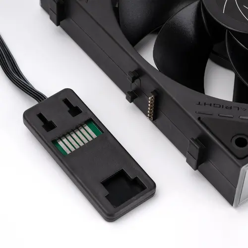 Thermalright Комплект вентилатори Fan Pack 3-in-1 3x120mm - TL-M12QR x 3 - Reverse, Infinity Mirror, Daisy-Chain, A-RGB - image 7