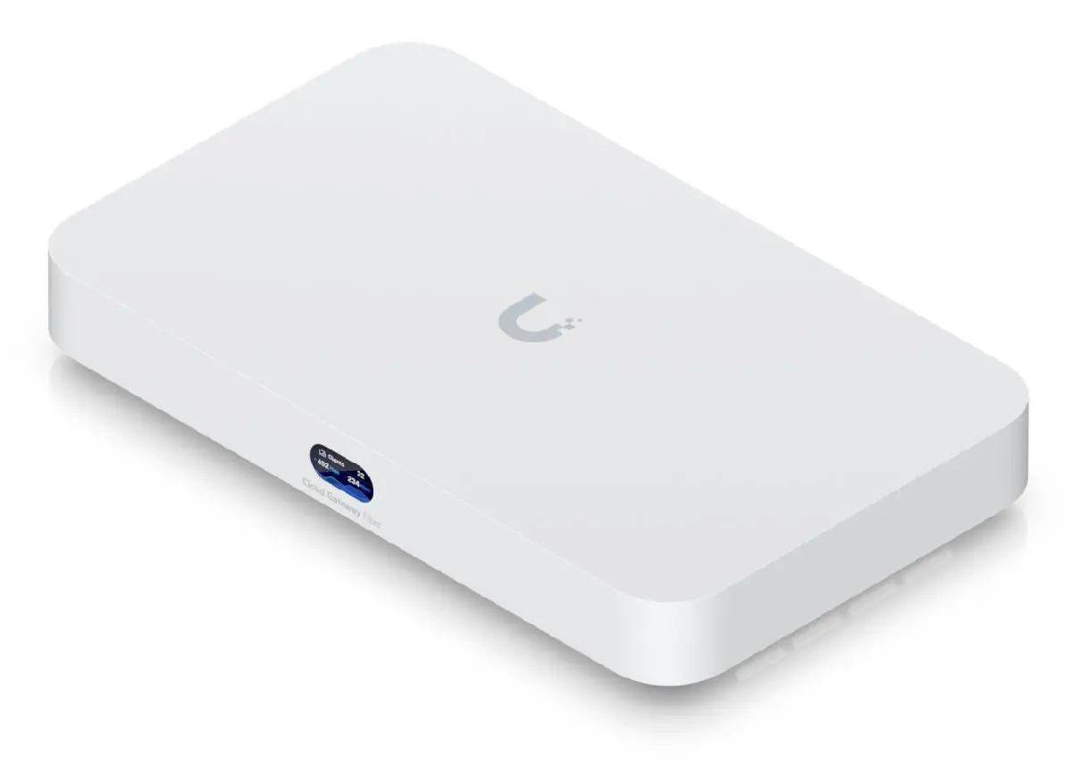Защитна стена Ubiquiti UCG-Fiber, UnFi, 2x10G SFP+, 4x2.5GbE, 1x10G RJ45 Wan - image 3