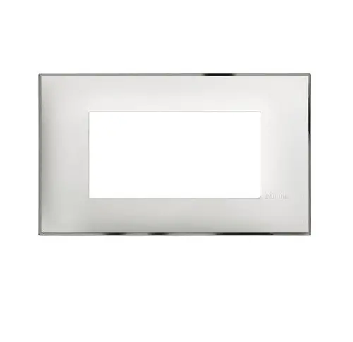 4-МОДУЛНА РАМКА CLASSIA LEGRAND - БЯЛО С ХРОМ