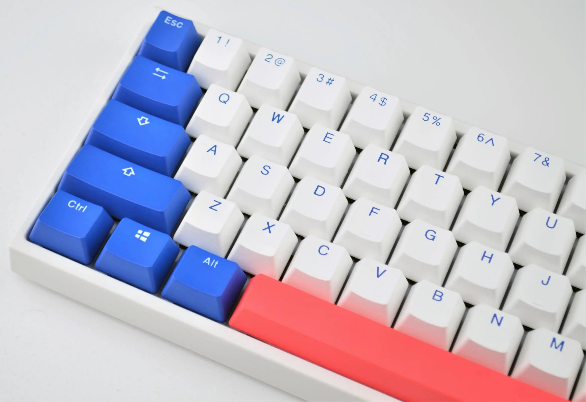 Капачки за механична клавиатура Ducky Bon Voyage 108-Keycap Set PBT Double-Shot US Layout - image 2