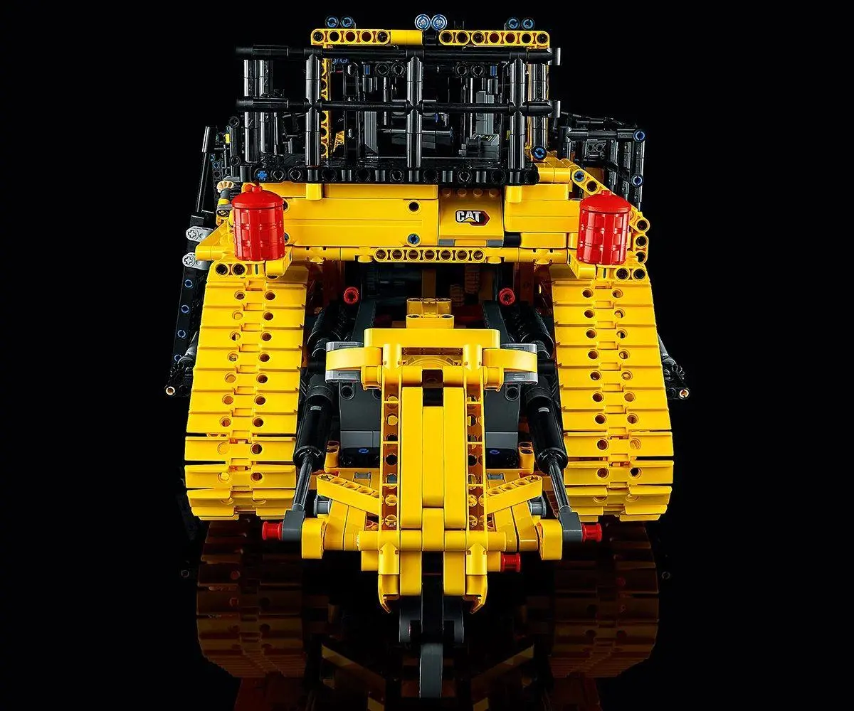 Конструктор LEGO Technic - Булдозер Cat D11 - 42131 - image 3